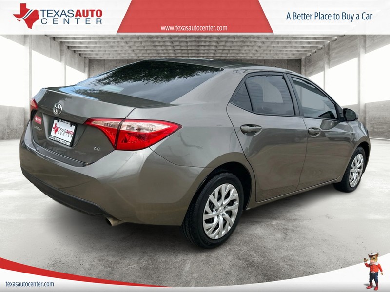 Toyota Corolla Vehicle Full-screen Gallery Image 06