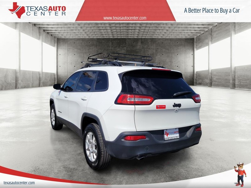 Jeep Cherokee Vehicle Full-screen Gallery Image 08