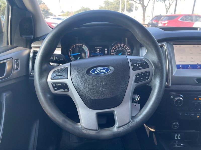Ford Ranger Vehicle Full-screen Gallery Image 12