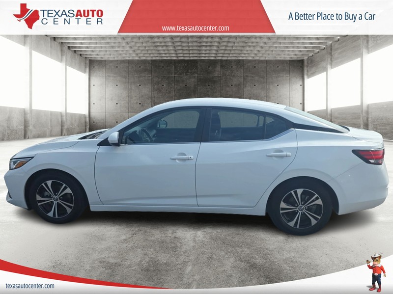 Nissan Sentra Vehicle Full-screen Gallery Image 05