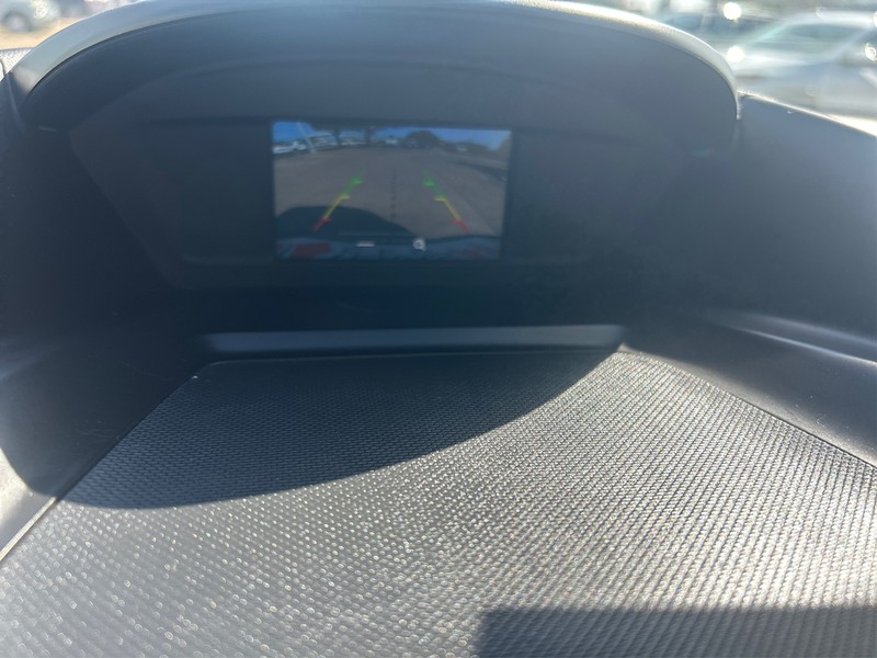 Ford Escape Vehicle Full-screen Gallery Image 17