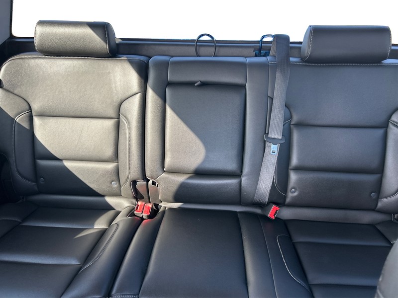 Chevrolet Silverado 1500 Vehicle Full-screen Gallery Image 12