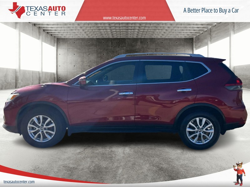 Nissan Rogue Vehicle Full-screen Gallery Image 05