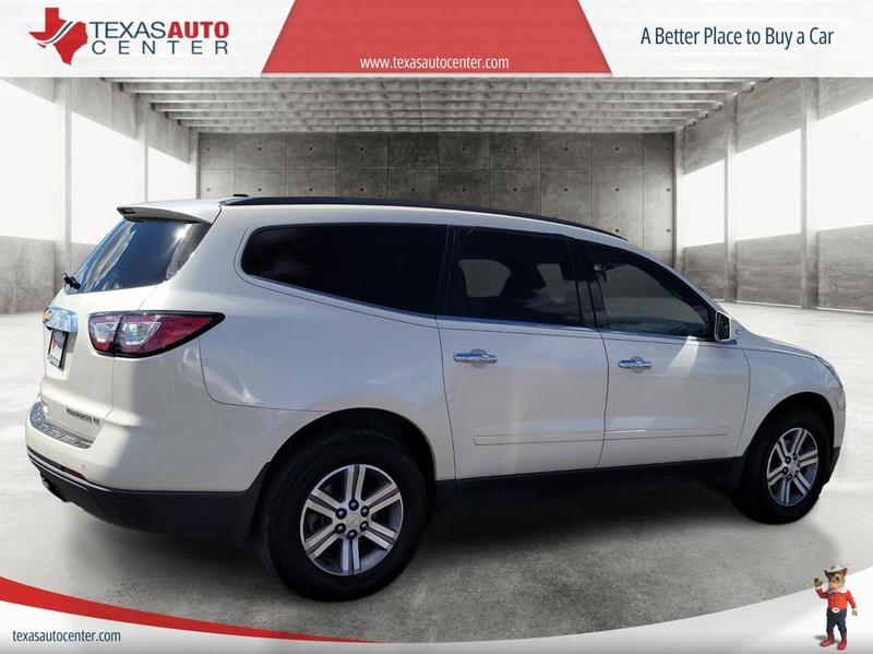 Chevrolet Traverse Vehicle Full-screen Gallery Image 5