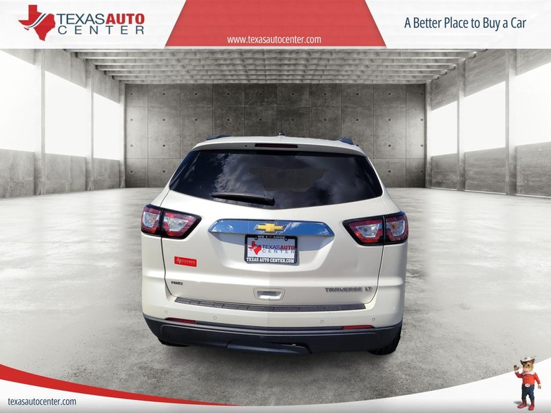 Chevrolet Traverse Vehicle Full-screen Gallery Image 6