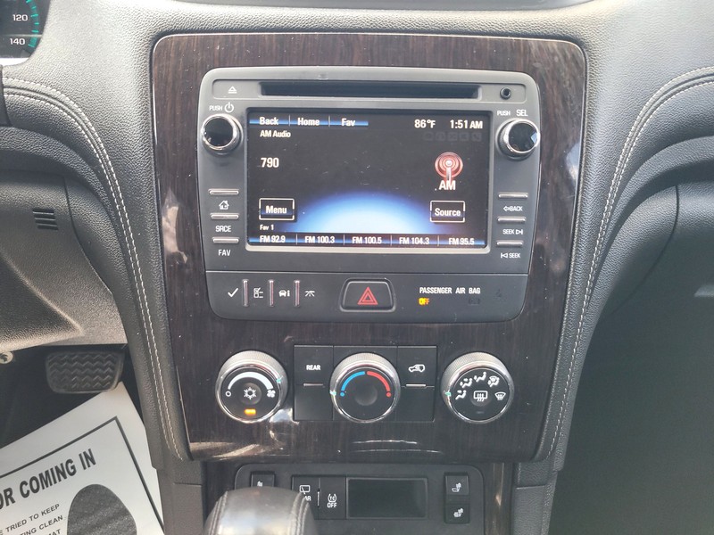 Chevrolet Traverse Vehicle Full-screen Gallery Image 10