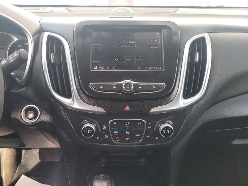 Chevrolet Equinox Vehicle Full-screen Gallery Image 11