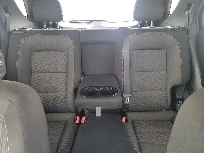 Chevrolet Equinox Vehicle Full-screen Gallery Image 12