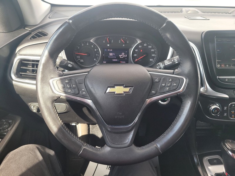 Chevrolet Equinox Vehicle Full-screen Gallery Image 13