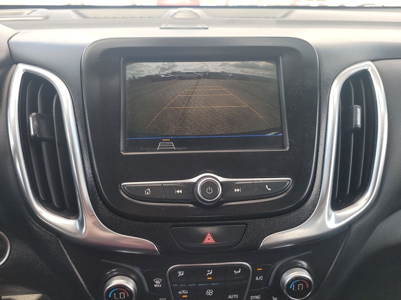 Chevrolet Equinox Vehicle Full-screen Gallery Image 16