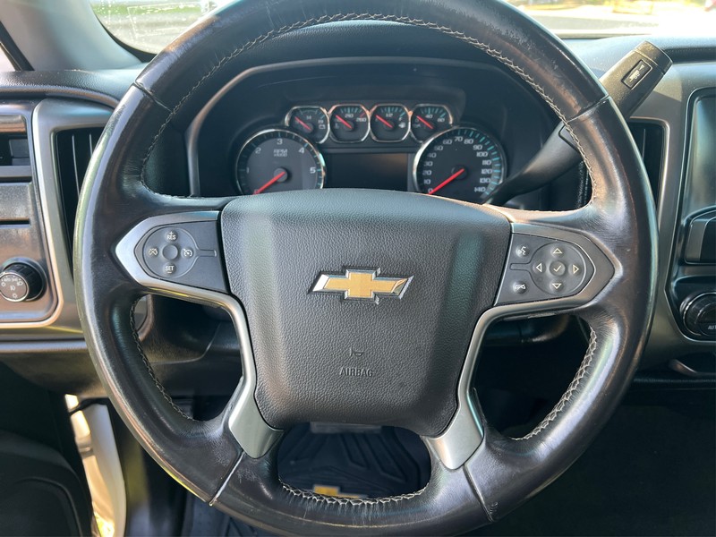 Chevrolet Silverado 1500 Vehicle Full-screen Gallery Image 12