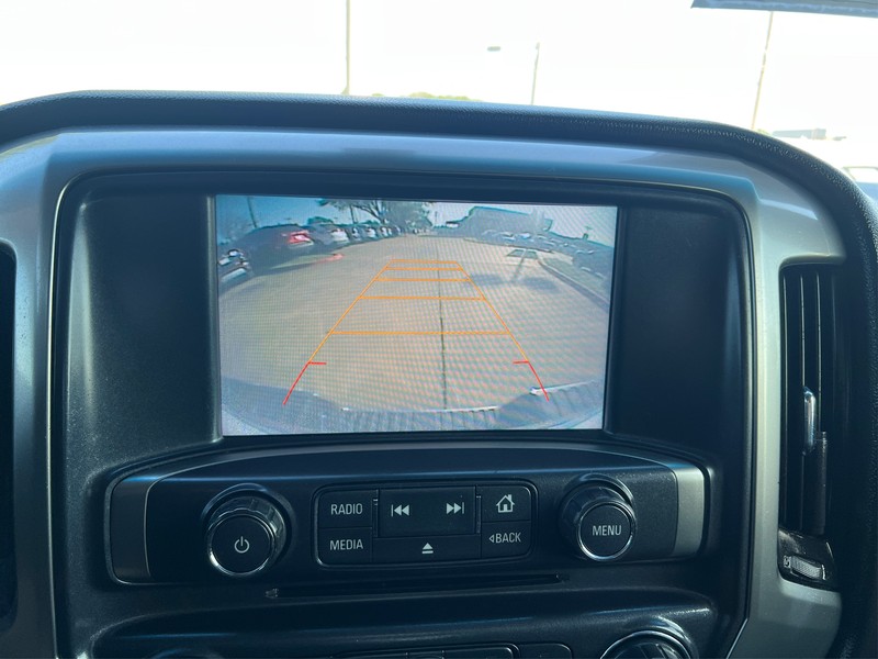 Chevrolet Silverado 1500 Vehicle Full-screen Gallery Image 15