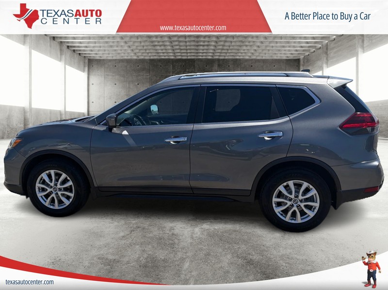 Nissan Rogue Vehicle Full-screen Gallery Image 05