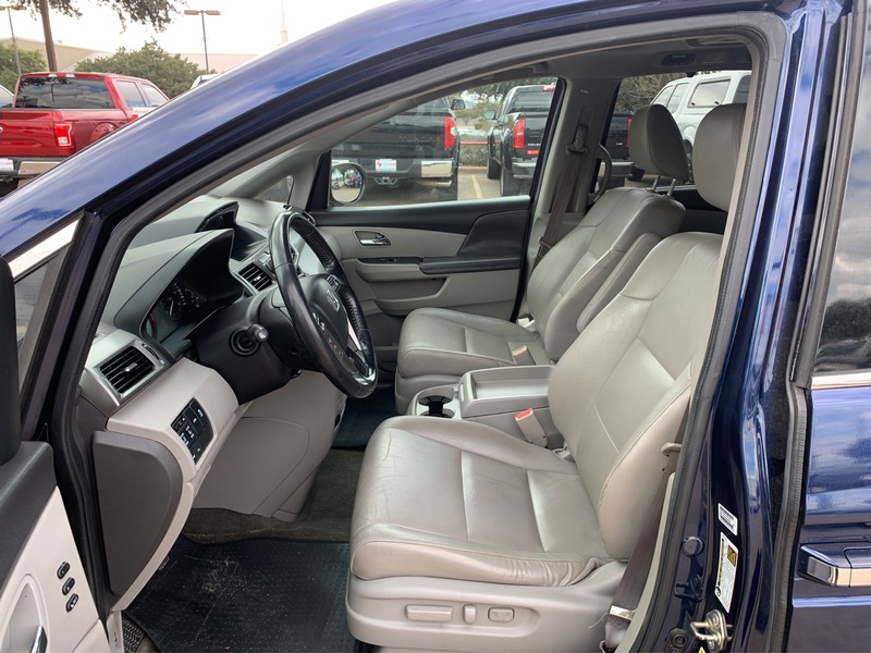 Honda Odyssey Vehicle Full-screen Gallery Image 9