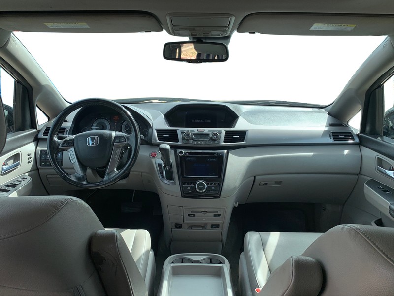 Honda Odyssey Vehicle Full-screen Gallery Image 15