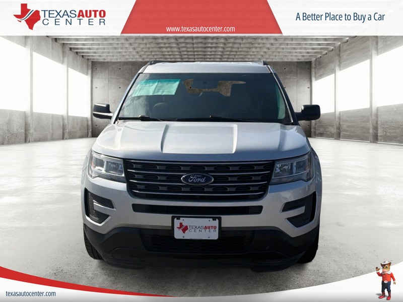 Ford Explorer Vehicle Full-screen Gallery Image 03