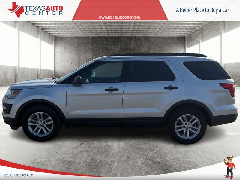 Ford Explorer Vehicle Full-screen Gallery Image 05