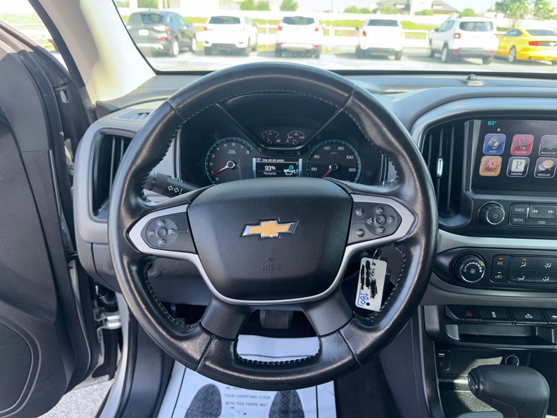 Chevrolet Colorado Vehicle Full-screen Gallery Image 14