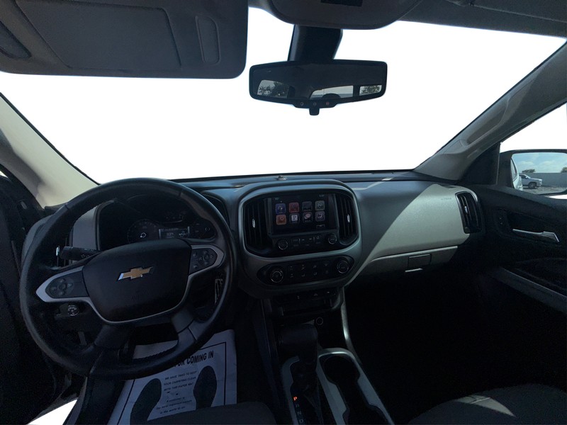 Chevrolet Colorado Vehicle Full-screen Gallery Image 16