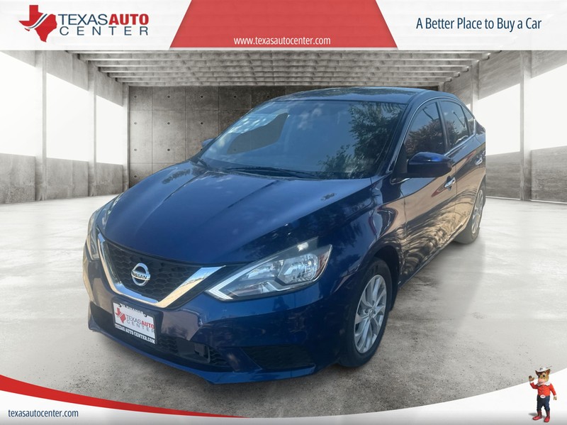 Nissan Sentra Vehicle Full-screen Gallery Image 2