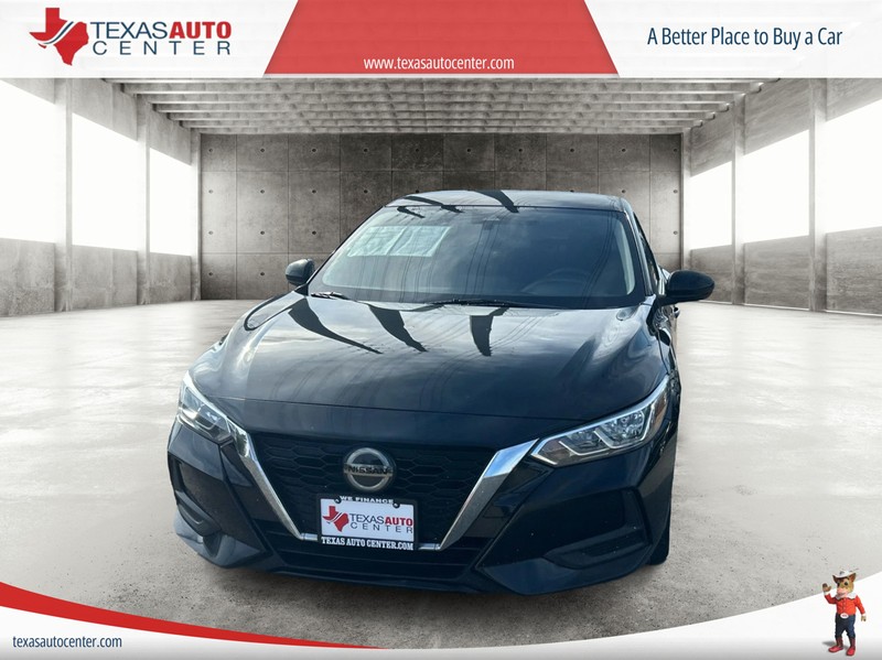 Nissan Sentra Vehicle Full-screen Gallery Image 3