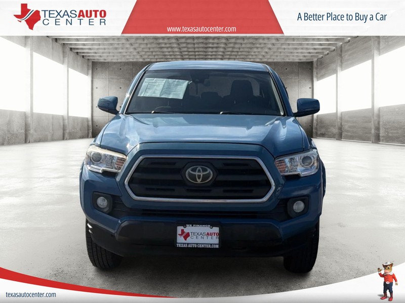Toyota Tacoma 2WD Vehicle Full-screen Gallery Image 03