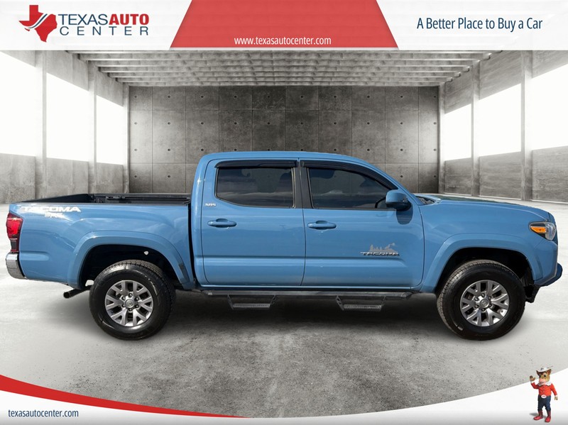 Toyota Tacoma 2WD Vehicle Full-screen Gallery Image 04