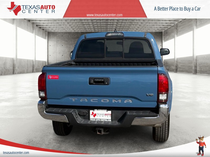 Toyota Tacoma 2WD Vehicle Full-screen Gallery Image 06