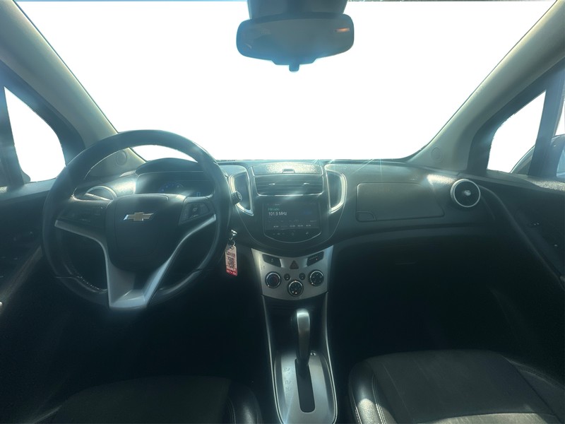 Chevrolet Trax Vehicle Full-screen Gallery Image 16