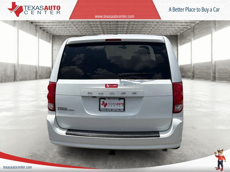 Dodge Grand Caravan Vehicle Full-screen Gallery Image 6