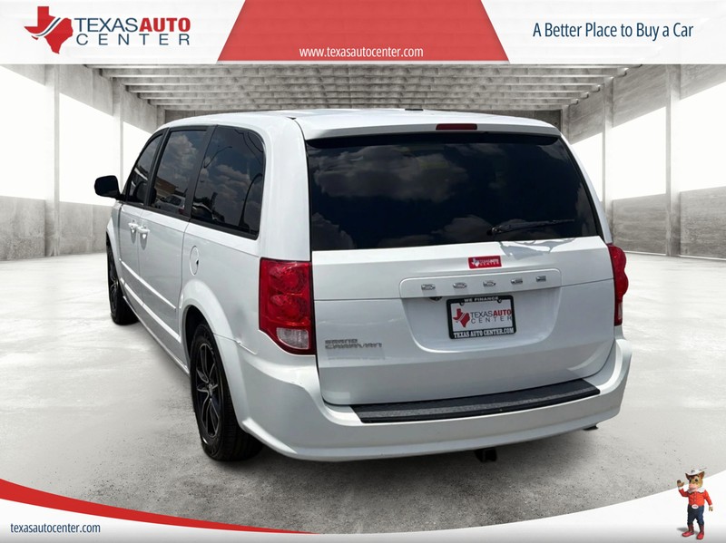 Dodge Grand Caravan Vehicle Full-screen Gallery Image 8