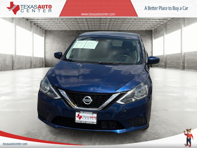 Nissan Sentra Vehicle Full-screen Gallery Image 03