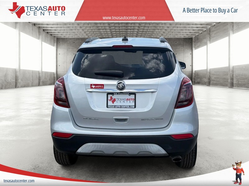 Buick Encore Vehicle Full-screen Gallery Image 06