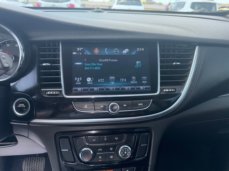 Buick Encore Vehicle Full-screen Gallery Image 12
