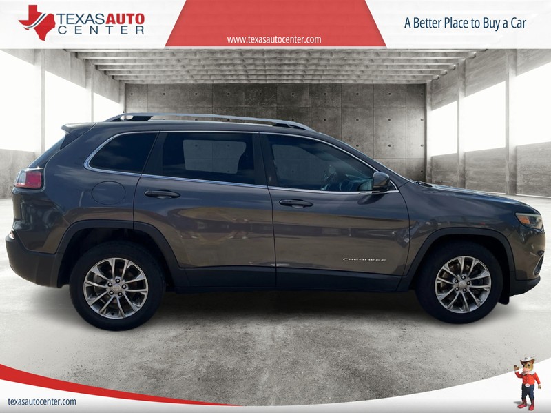 Jeep Cherokee Vehicle Full-screen Gallery Image 4