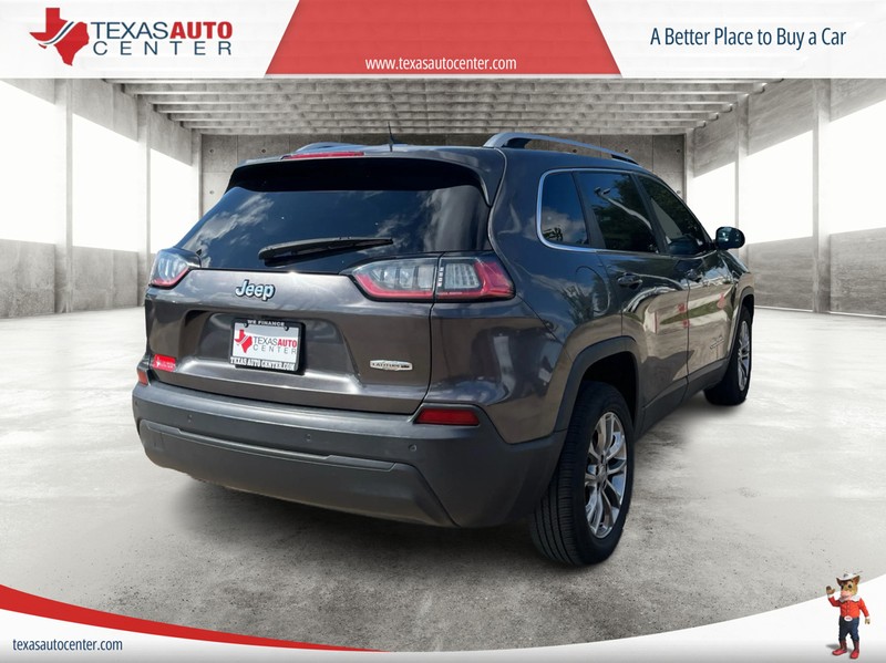 Jeep Cherokee Vehicle Full-screen Gallery Image 7