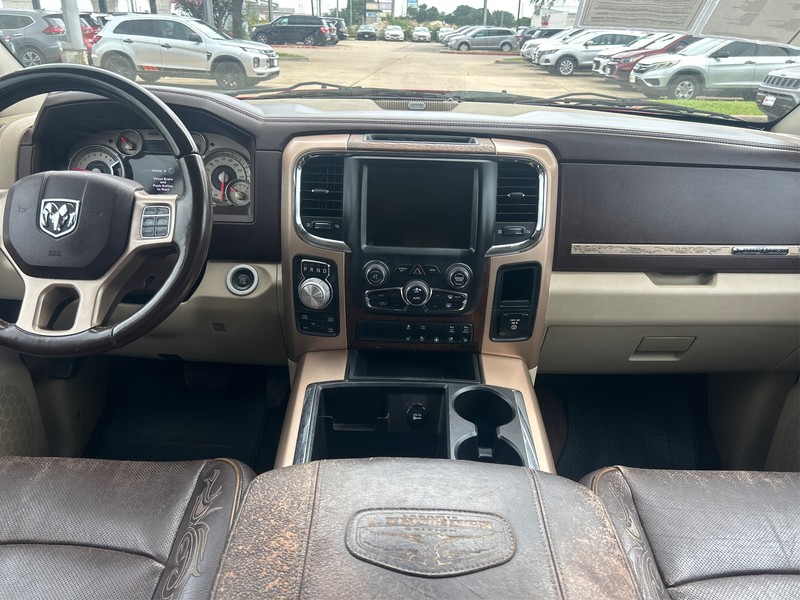 Ram 1500 Vehicle Full-screen Gallery Image 12