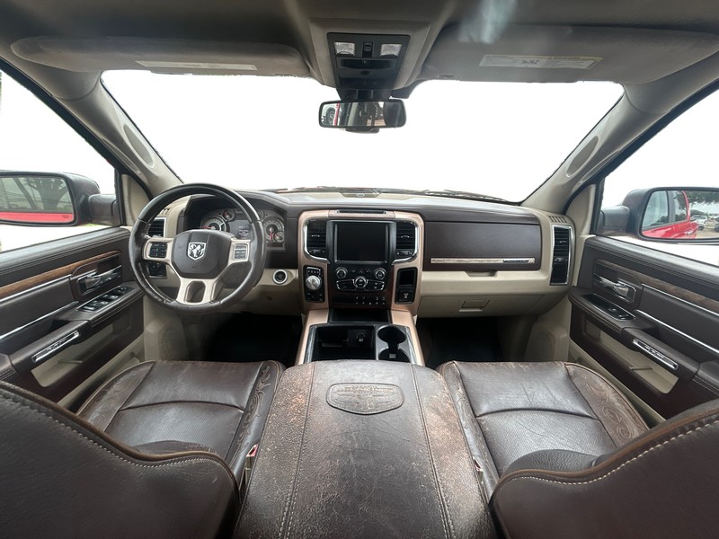 Ram 1500 Vehicle Full-screen Gallery Image 15