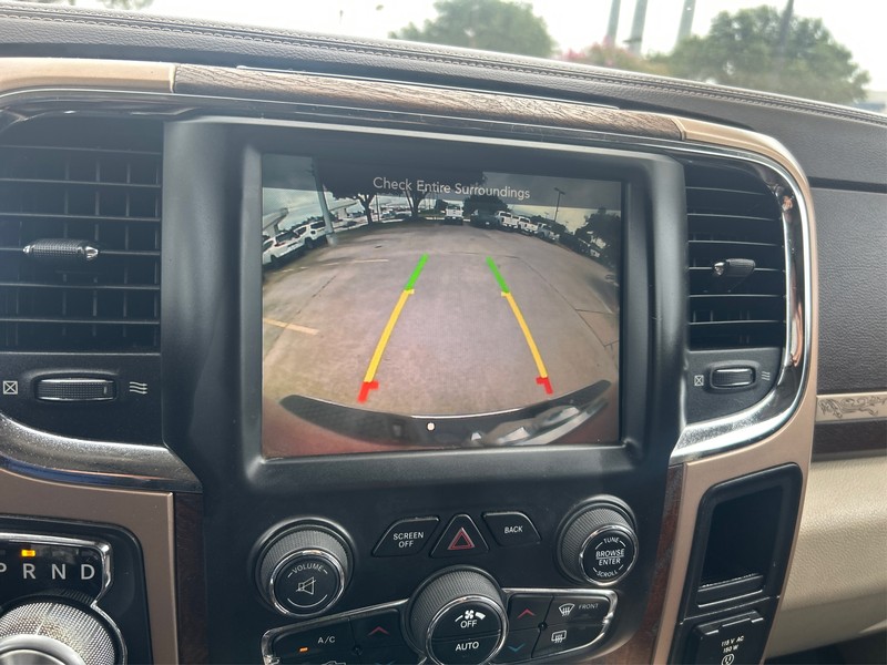 Ram 1500 Vehicle Full-screen Gallery Image 17