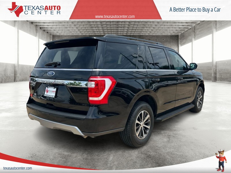 Ford Expedition Vehicle Full-screen Gallery Image 07