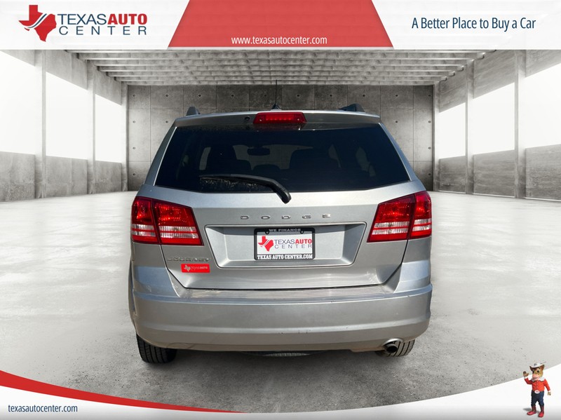 Dodge Journey Vehicle Full-screen Gallery Image 06