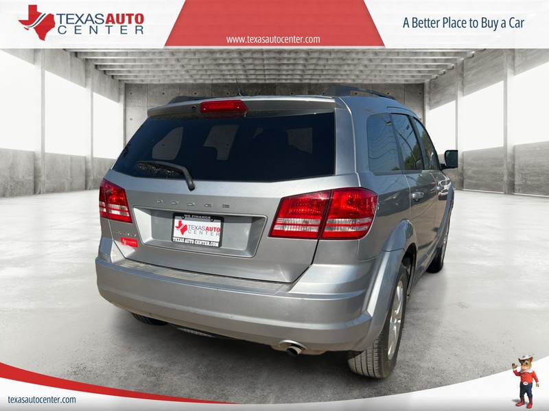Dodge Journey Vehicle Full-screen Gallery Image 07