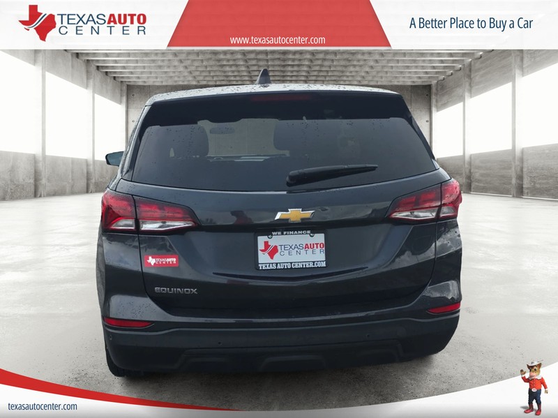 Chevrolet Equinox Vehicle Full-screen Gallery Image 6