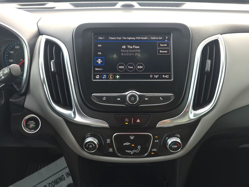 Chevrolet Equinox Vehicle Full-screen Gallery Image 12