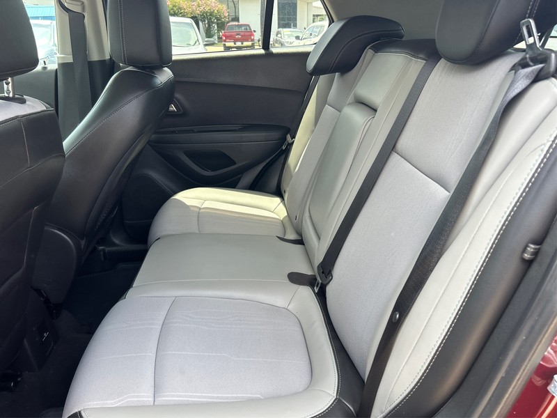 Chevrolet Trax Vehicle Full-screen Gallery Image 10