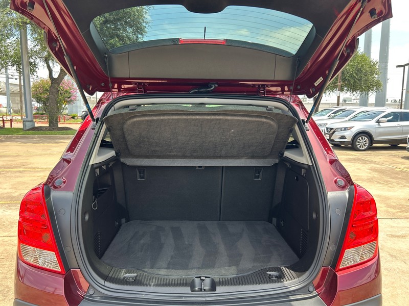 Chevrolet Trax Vehicle Full-screen Gallery Image 11