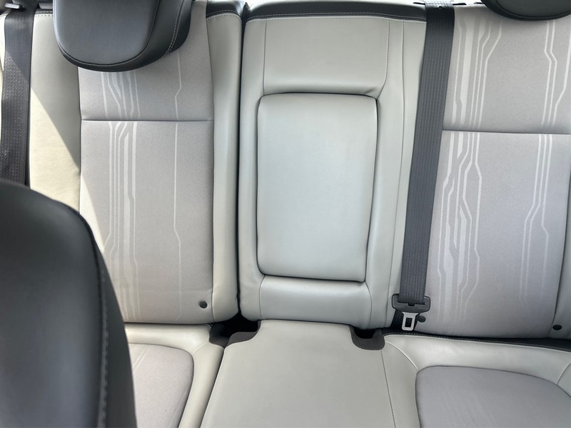 Chevrolet Trax Vehicle Full-screen Gallery Image 13