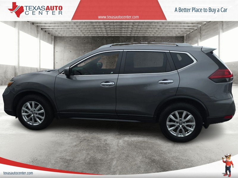 Nissan Rogue Vehicle Full-screen Gallery Image 05