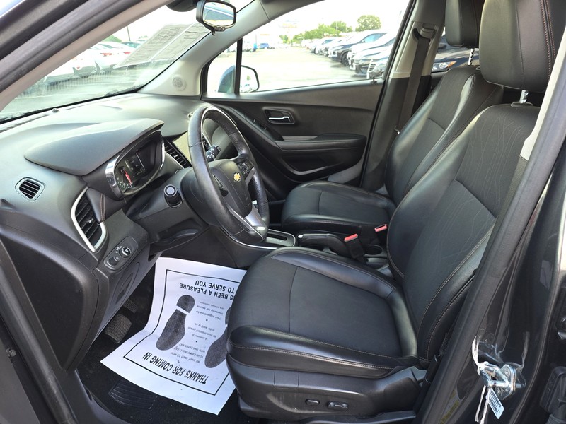 Chevrolet Trax Vehicle Full-screen Gallery Image 09
