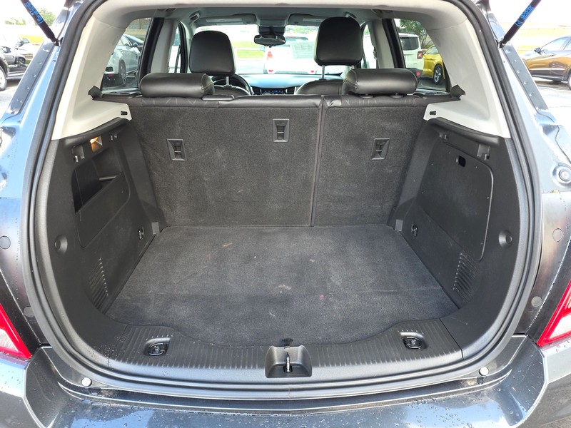 Chevrolet Trax Vehicle Full-screen Gallery Image 11